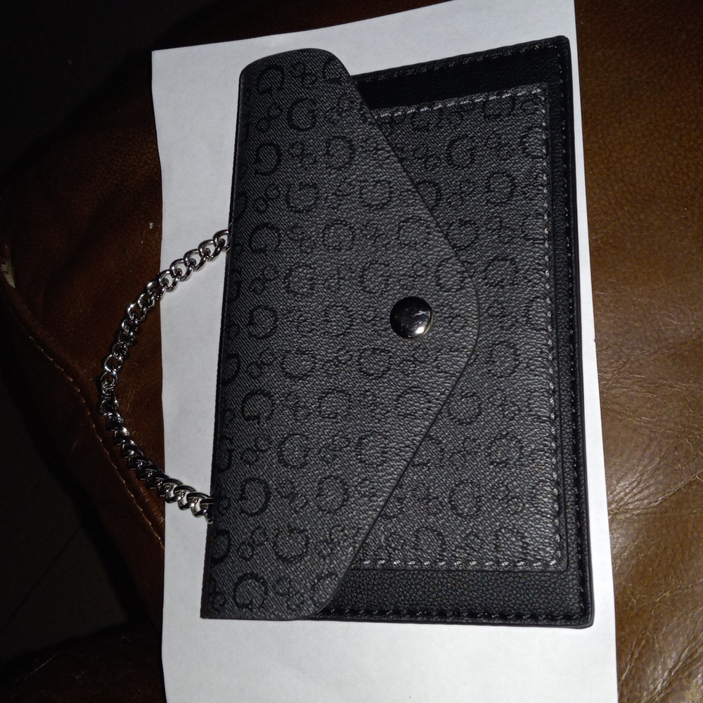 GUESS MONOGRAM BLACK & GREY WALLET ON A STRING